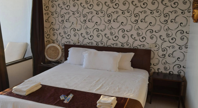 Peace and Love Resort, Prenota Resort San Vicente 