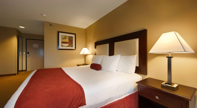 Двухместный номер Standard Best Western Macomb Inn