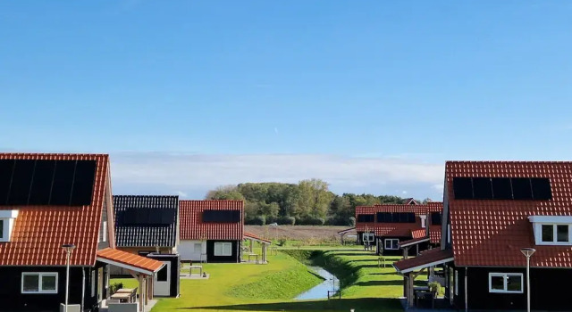 Modern holiday home in Scherpenisse with covered terrace, Buchen Sie Hotel Sint Maartensdijk Tholen