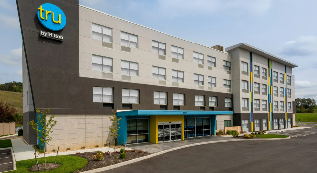 Tru by Hilton Radford, VA, Rezervați Hotel Hoteluri în Radford cu piscină, Piscină