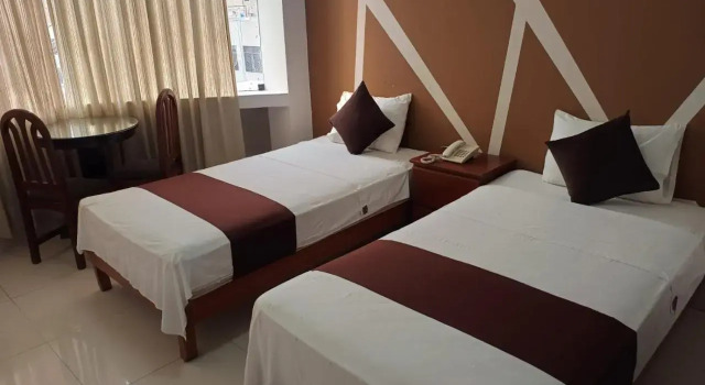 Hostal Silvana ***