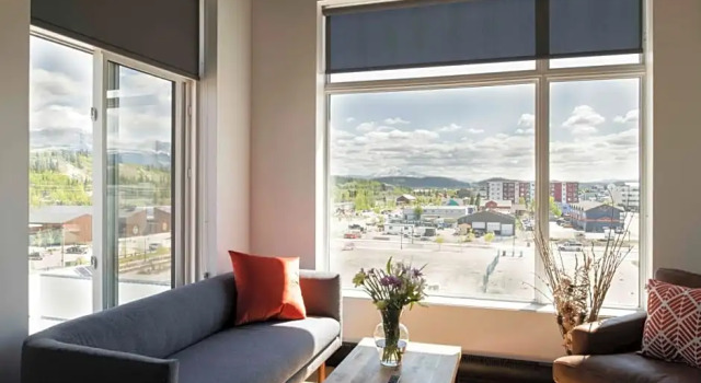 Апартаменты с 2 комнатами Raven Inn Whitehorse