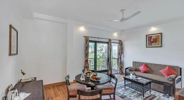 Семейный номер Standard Club Mahindra Snow Peak Manali