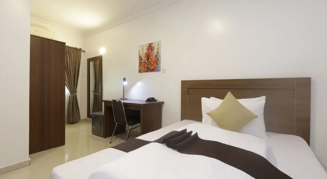 Номер Standard Peace Luxury Hotel and Apartment