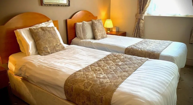 Healds Hall Hotel, Забронировать Отель Отели Англии 3 звезды, 3*
