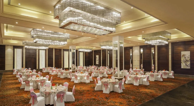 Seyfert Sarovar Premiere, Varaa Hotelli Mājra Uttarakhand
