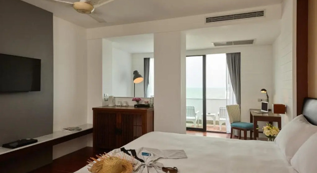Мини люкс с балконом и с видом на море Loligo Resort Hua Hin