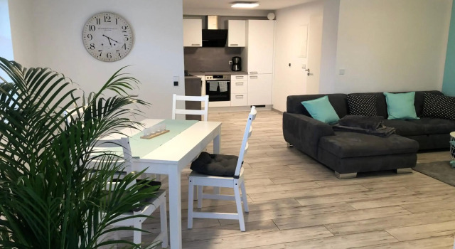 Ferienwohnung Am Gondelteich, Prenota Hotel Hotel a Garz con parcheggio, Parcheggio