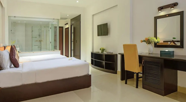Номер Deluxe с балконом The Sailing Bay Beach Resort