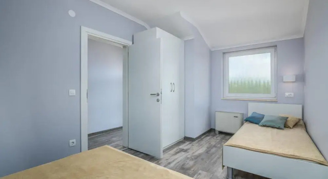 Beautiful Home in Krk With Wifi and 1 Bedrooms, Prenota Appartamento Hotel a Isole Quarnerine con parcheggio, Parcheggio