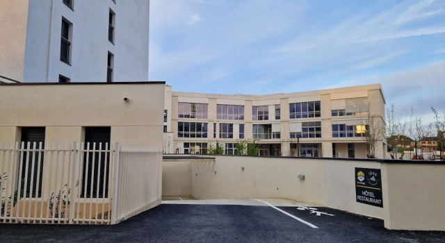 Beelodge Hotel Blois Centre, Забронировать Отель Отели Блуа 3 звезды, рядом с Office de Tourisme de Blois Chambord, 3*