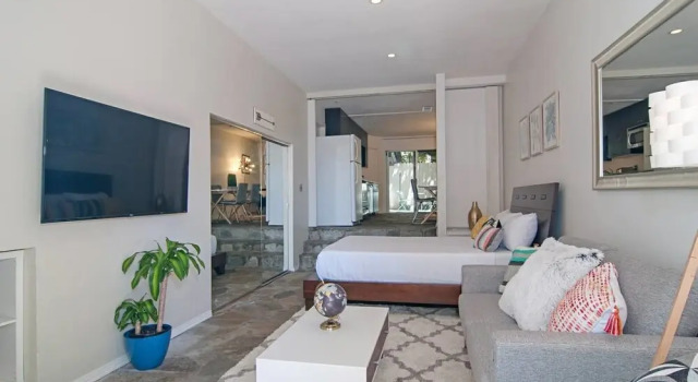 Charming Studio in Little Italy w/ Patio by Domio