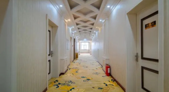 Erguna Monyuan Hotel, Book Hotel Hotels in Inner Mongolia with Parking, Parking