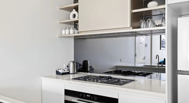 Апартаменты Premier с 2 комнатами с балконом The Marker Apartments Melbourne