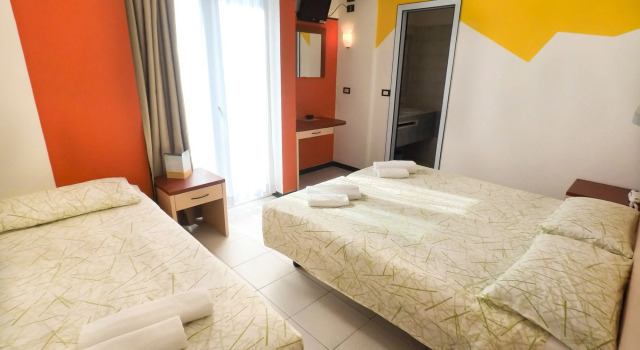 Hotel Elba, Забронировать Отель Риваззурра Римини