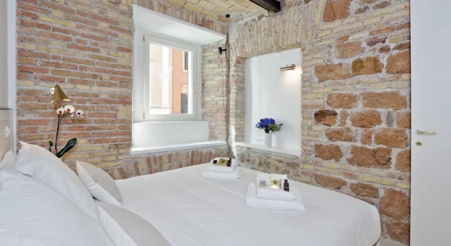 Апартаменты Design Flat for 4 near Colosseum