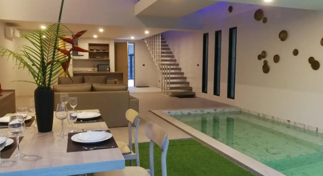 Люкс Replay Pool Villa