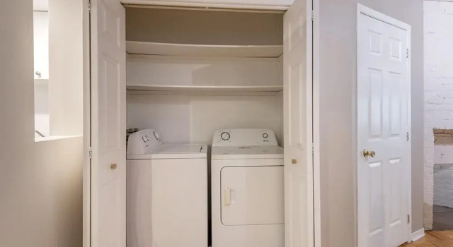 AAA Location - Beautiful Apartment Downtown MTL, Забронировать Апартаменты/квартира Монреаль провинция Квебек, рядом с Museum of Contemporary Art
