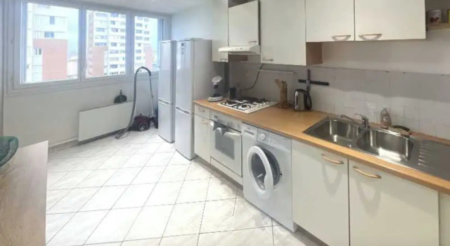 Private Room in a Shared Flat - Villeurbanne
