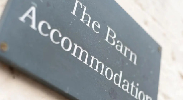 The Red Lion, Barn Accommodation, Book Hotel Northampton Northamptonshire