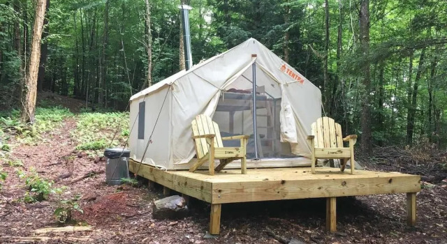 Tentrr â Hidden Hoosic Riverside Camp, Réserver Appartement North Adams Les monts Berkshire