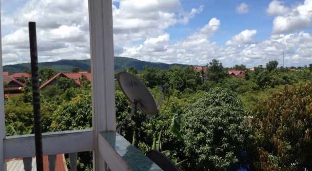 Vo Thi Dung Guesthouse, Rezerwuj Hotel Attapu Attapeu