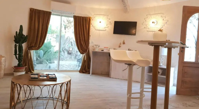 Studio villa château Currault