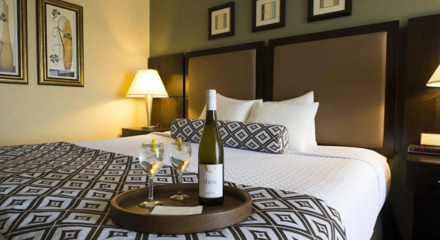 Wyndham Philadelphia-Bucks County, Book Hotel Feasterville Bucks County