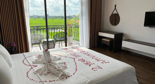 Двухместный номер Deluxe с балконом Lotus Hotel Ninh Bình