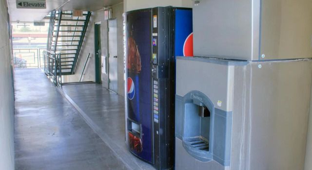 Vagabond Inn El Paso, Rezerwuj Hotel Hotele w El Paso z parkingiem, Parking