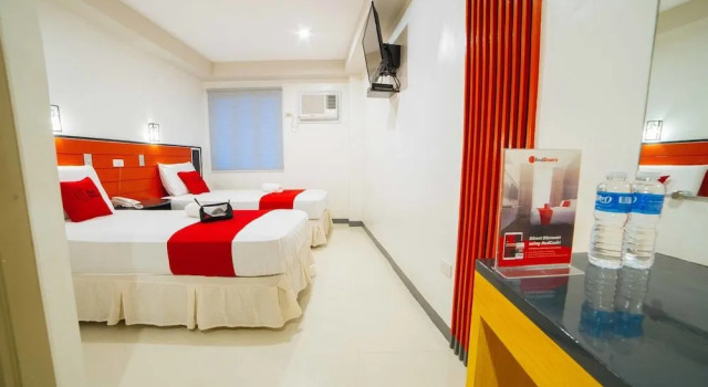 RedDoorz Plus near San Pedro Cathedral, Забронировать Отель Отели Давао 3 звезды, 3*