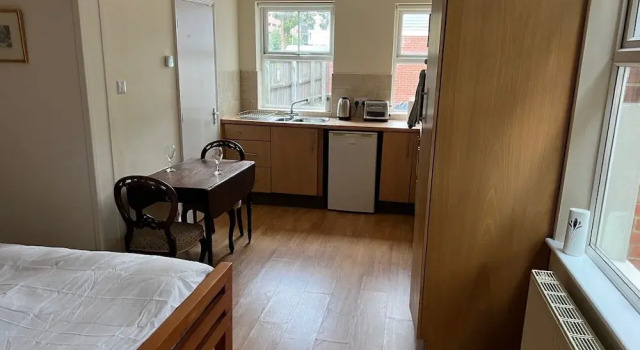 7a Sir Alf Ramsey Way, Забронировать Апартаменты/квартира Отели Ипсвича с парковкой, рядом с Арка и дом Джин Инджелоу, Парковка