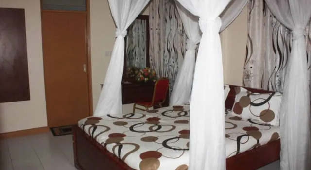 Roza Guests House, Rezerwuj Hotel Naivasha Nakuru County