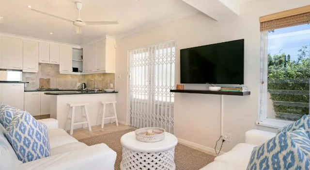 Ingleside Luxury apartment by Totalstay, Забронировать Апартаменты/квартира Отели Cape Peninsula с бассейном, Бассейн