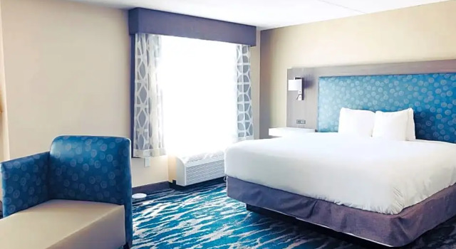 Двухместный люкс Comfort Inn & Suites Greenville Near East Carolina University