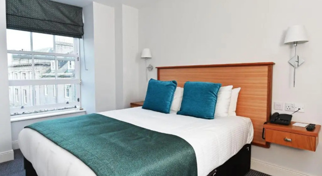 Апартаменты Standard Royal Athenaeum Suites