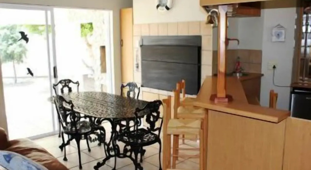 6 Nendaz Self catering, Забронировать Дом для отпуска Виллы Лангебан, рядом с Гольф-клуб Langebaan, Вилла