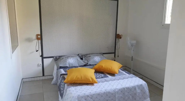 Résidence MATHO - SANDRAGON, Rezerwuj Hotel Hotele w Basse-Terre z parkingiem, Parking