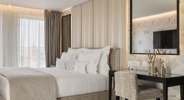 Полулюкс Wine & Books Porto Hotel - Small Luxury Hotels Of The World