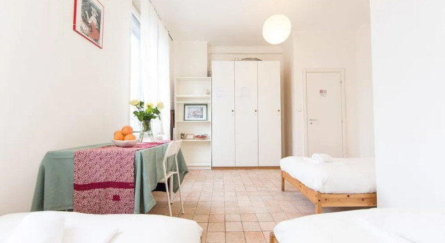 Cozy and quiet flat, Book Hotel Milan Lombardy