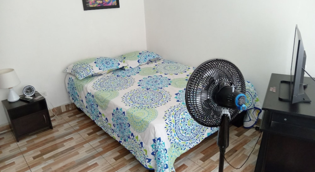 Habitación Económica Linda casa vacacional Andy-Santiago de Cali