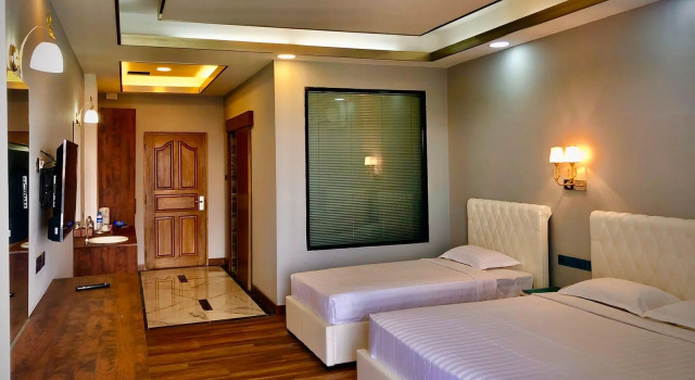 Полулюкс Excel River View Hotel