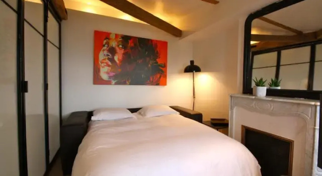 Loft - Rue des Martyrs, Забронировать Отель Париж Иль-де-Франс, рядом с Гран Бульвар