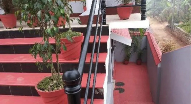 Karakkatt Holiday Home, Varaa Hotelli Kalpetta 