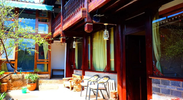 Yandi Hutong, Забронировать Отель Лицзян Юньнань, рядом с Улица Сквер-стрит Древнего города Даянь