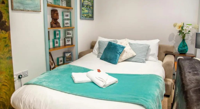 1 Bed LUX garden flat Central Bournemouth Parking, Забронировать Апартаменты/квартира Отели Дорсет с парковкой, Парковка