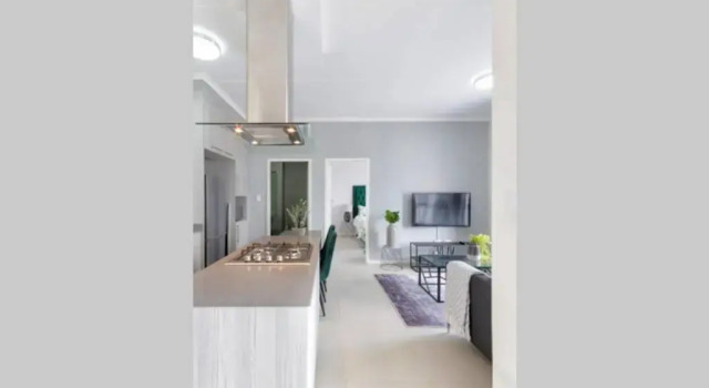 Alimama Spaces: The Manson's 8 On New, Boek Hotel Midrand 