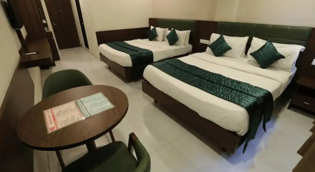 Номер Premium Greenotel Rooms Hazira, Surat