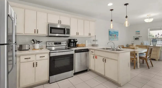 Номер Standard с балконом и с видом на бассейн Rollin Tide Villas