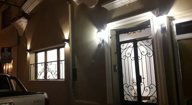 Casa Nativa, Забронировать Отель «постель и завтрак» Отели Сальта с бассейном, рядом с La Merced Church, Бассейн